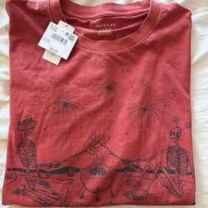 NWT- American Eagle Outfitters Red Graphic Tee